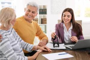 Arizona estate planning attorney meeting with clients